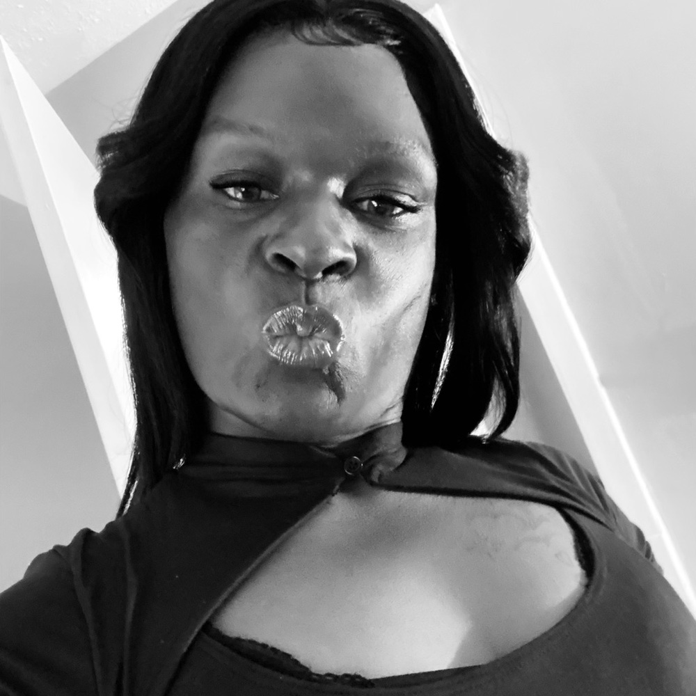 Meet your Posher, Tiffani